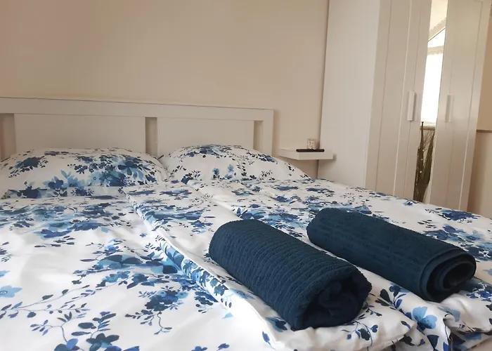 Mona Apartman